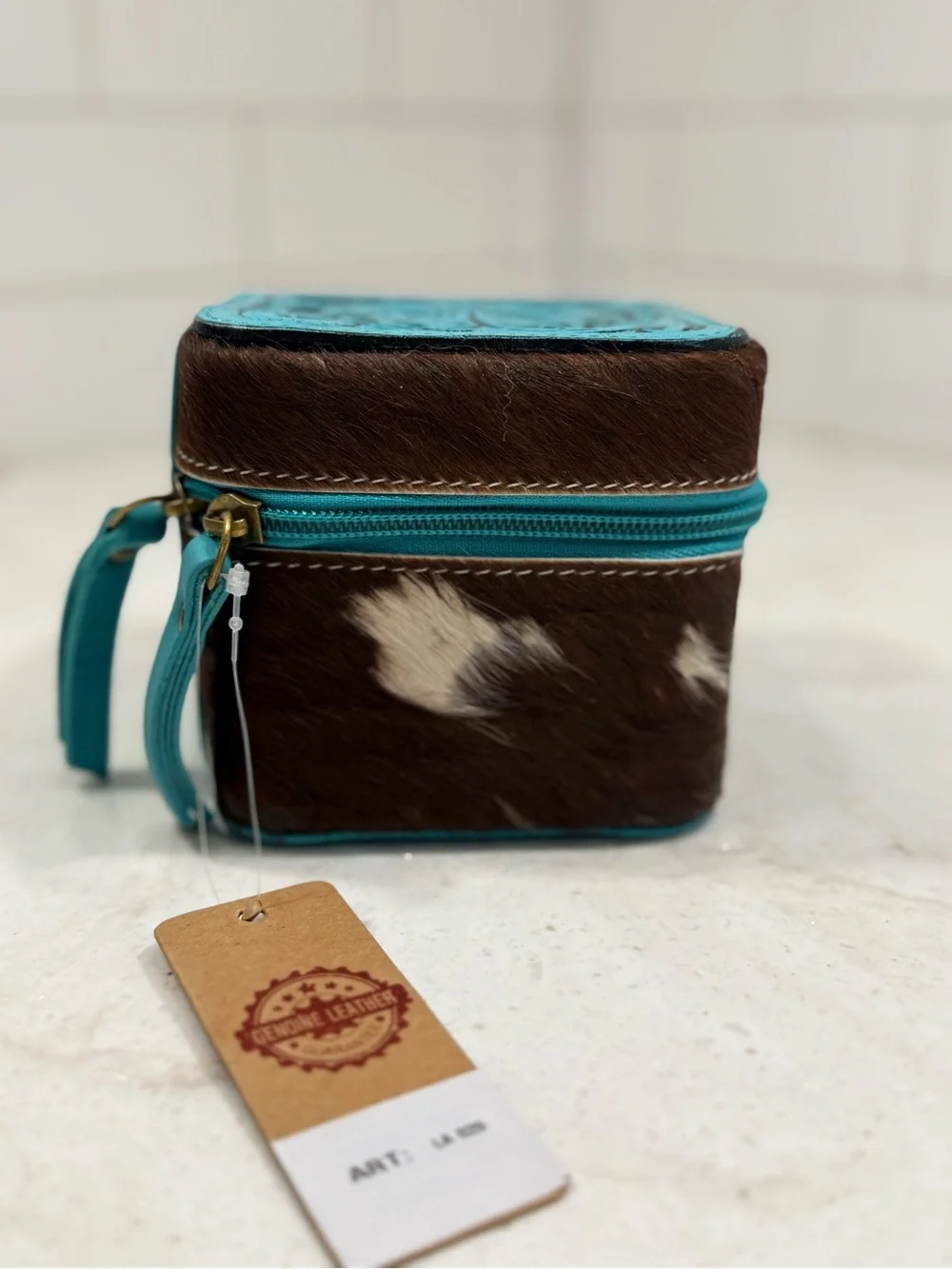 Turquoise and Brown Leatherette Jewelry Case